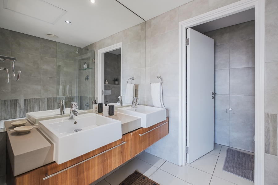2 Bedroom Property for Sale in Foreshore Western Cape